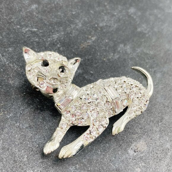 VINTAGE Clear rhinestone and silver tone metal cat brooch 1940s 1950s kitty pin - Picture 6 of 8